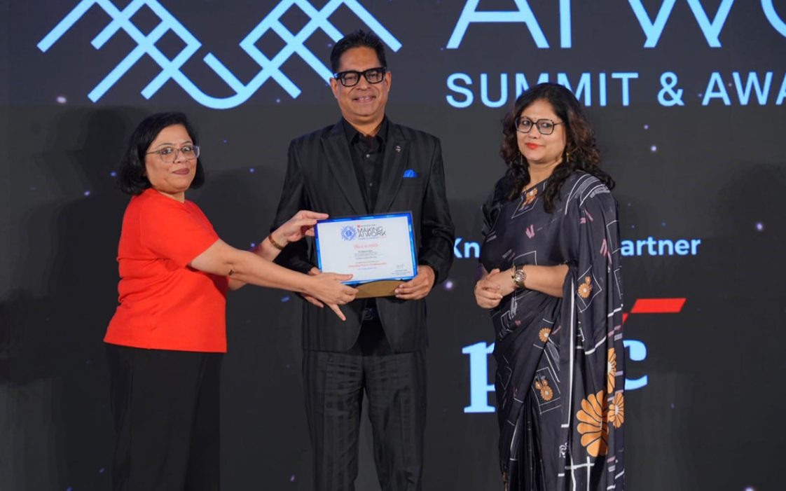 Dr Bose Wins AI Leadership Award