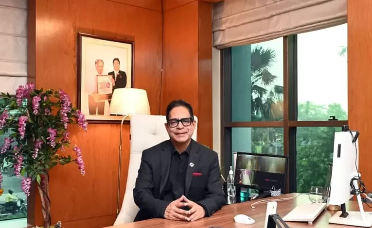 A t2 chat with Dr Suborno Bose on AI integration in the education and hospitality industry